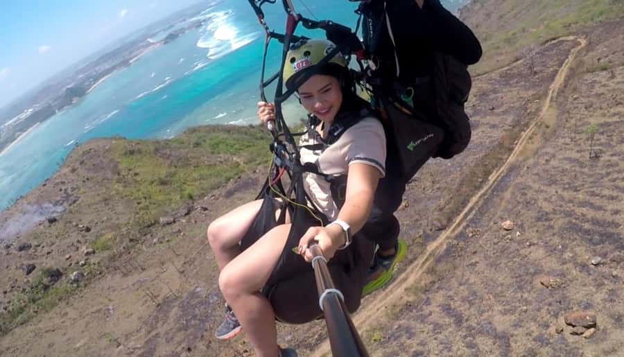 Lombok : Tandem Paragliding with Pilot & Beach Tour - From a 200-meter launch point above Kuta