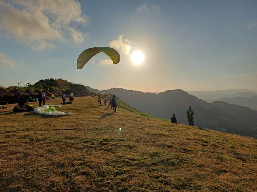 Lombok : Tandem Paragliding with Pilot & Beach Tour - What the $117 price really covers