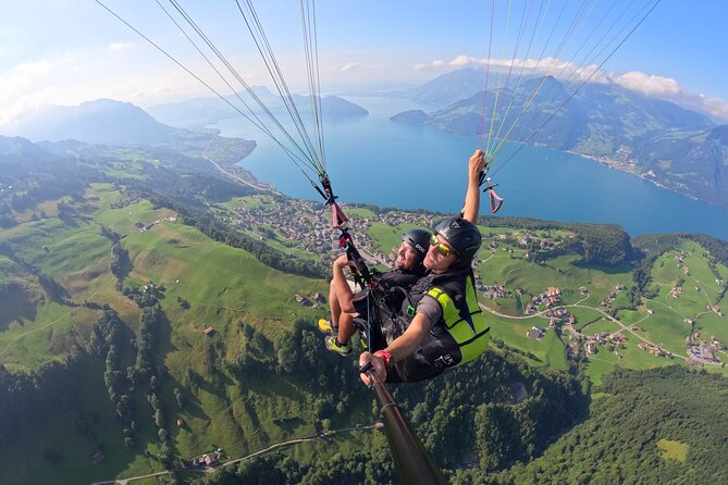 Lucerne: Paragliding Tandem Flights - Flying above Lucerne, one careful step at a time