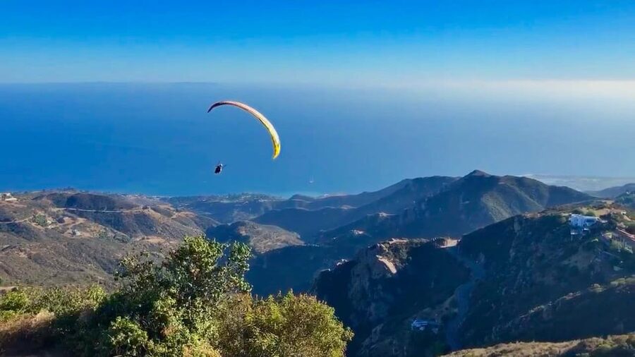 Malibu Hills to Beach: Tandem Paragliding Flight Adventure - Steering above the Pacific coast