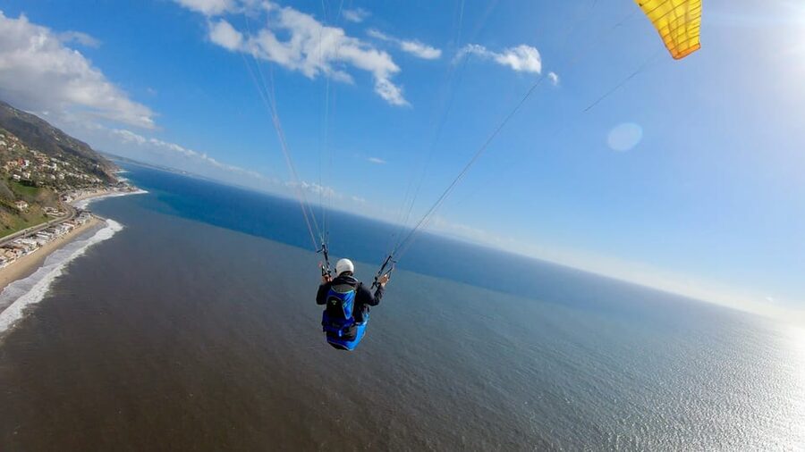 Malibu Hills to Beach: Tandem Paragliding Flight Adventure - A useful briefing before you leave the ground