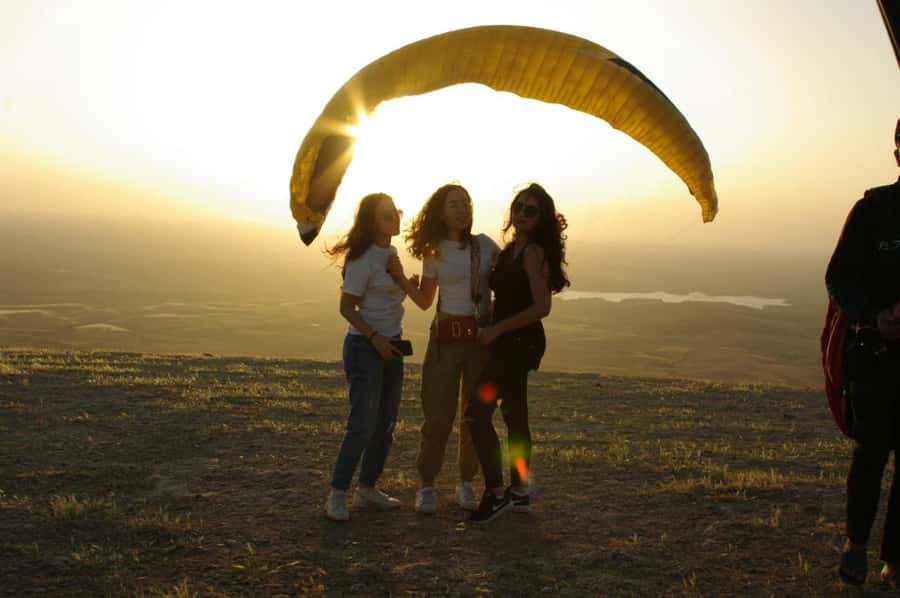 Marrakech: Paragliding flight over the Agafay desert and the High Atlas mountains - Mint tea after landing
