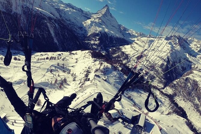 Matterhorn Paragliding flight in Zermatt (20-25min) - A gentle glide or a more active ride