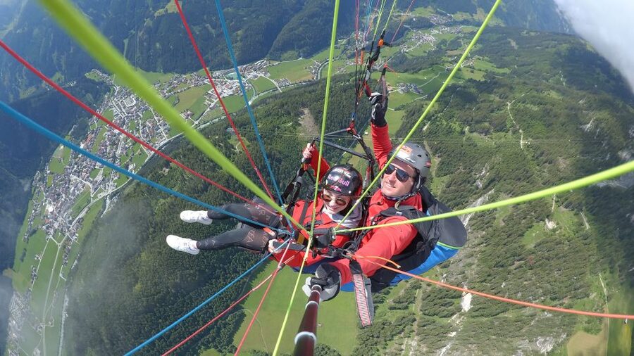 Mayrhofen: Paragliding Adventure With Soaring Views - Key points before you book