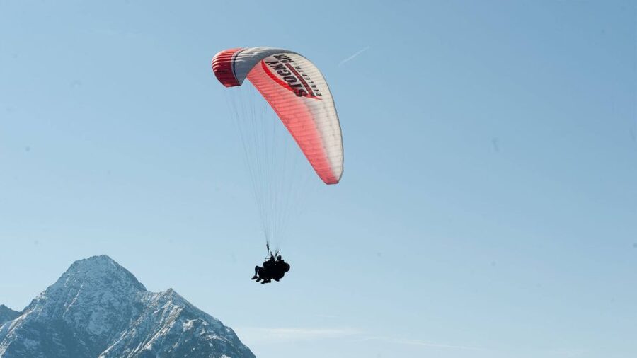 Mayrhofen: Paragliding Flight Experience Over Mountains - From Stocky Air to the Mayrhofen launch area