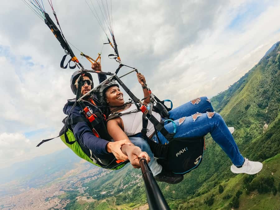Medellín: Paragliding in the Colombian Andes - From Parque Lleras to the hills above Medellín