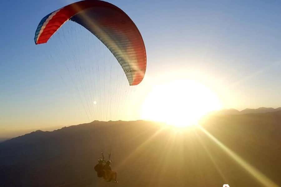Mendoza: Paragliding Tandem Flight with Instructor - From downtown Mendoza to Cerro Arco at 1,650 meters