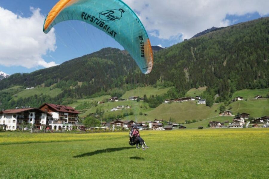 Neustift im Stubaital: Morning Paragliding Experience - Starting at Fly Stubai in Neustift