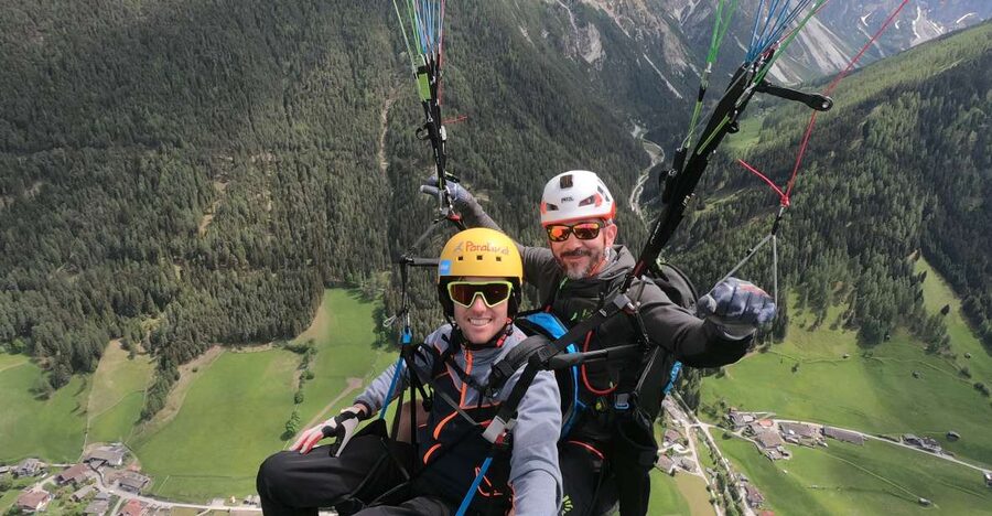 Neustift im Stubaital: Panoramic Tandem Paragliding Flight - The 10-minute cable car ride to the launch area