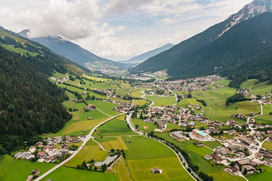 Neustift im Stubaital: Tandem Paragliding Flight - Key points to know before you book