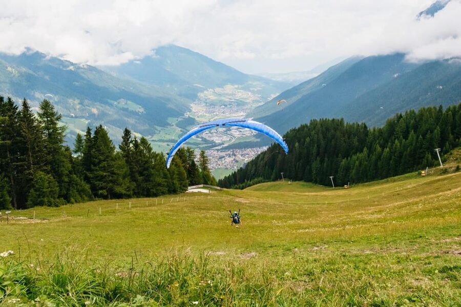 Neustift im Stubaital: Tandem Paragliding Flight - Landing back in Neustift
