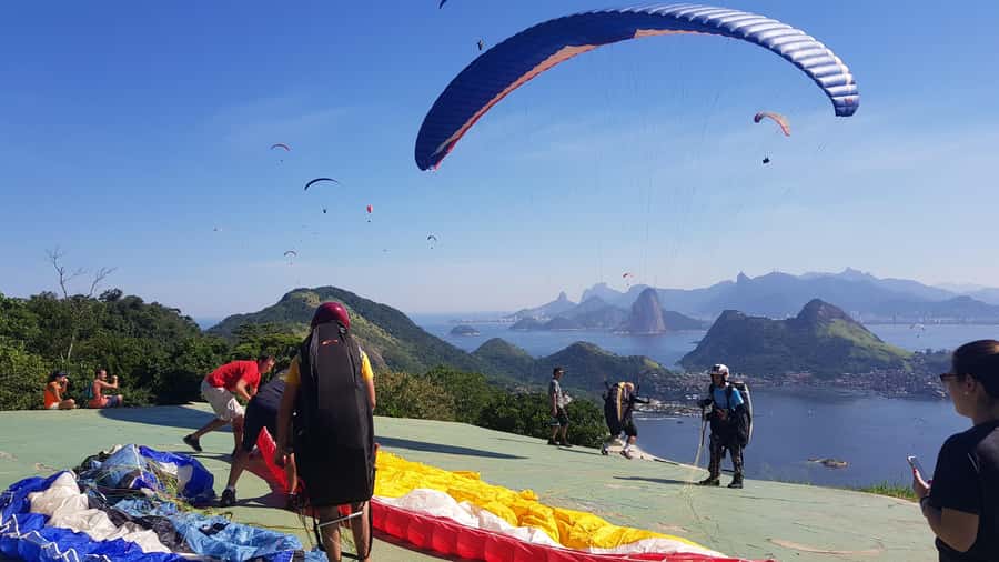 Niterói: Paragliding Experience with GoPro Photos and Video - Taking off above Niterói City Park