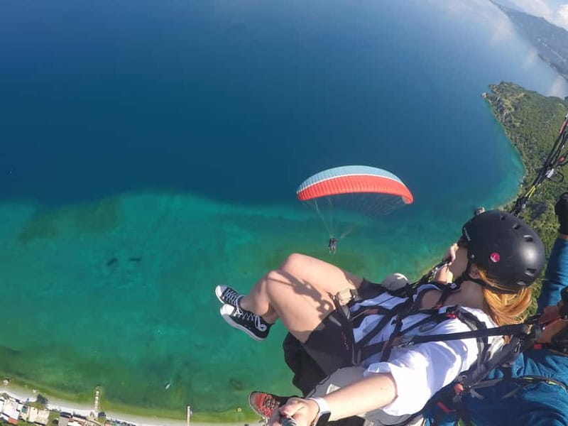 Ohrid: Paragliding Experience with Pick-up - What the Tandem Flight Feels Like