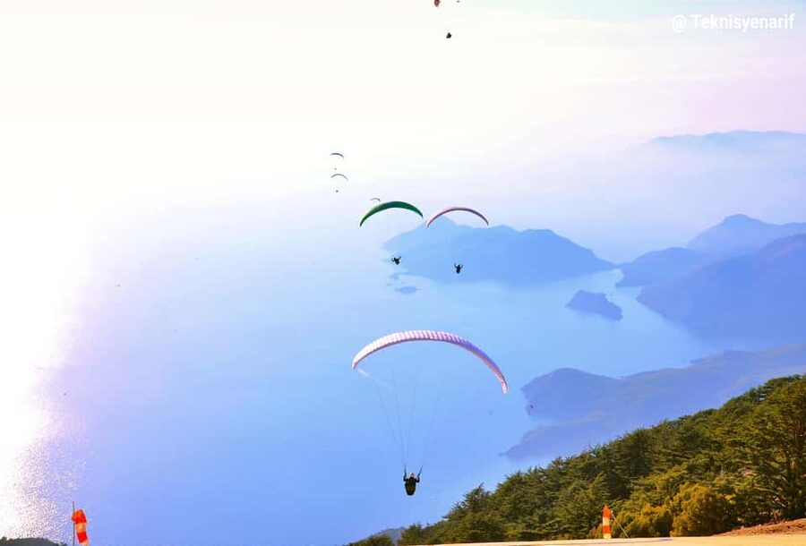 Ölüdeniz: Fethiye Tandem Paragliding w/ Hotel Pickup - Safety briefing and tandem preparation