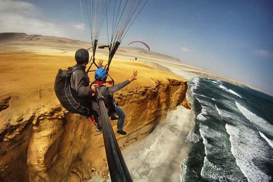 Paracas : Paragliding - Fly Like a Bird - Who will enjoy this Paracas flight