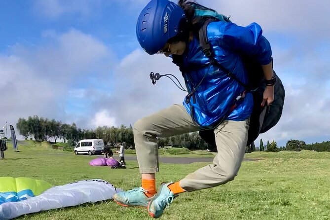 Paraglide Maui's 1K Tandem Paragliding Experience - Who should book this Maui activity?