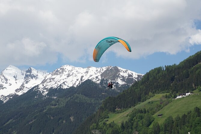 Paragliding adventure in Neustift im Stubaital - What the Stubai Valley looks like from the air