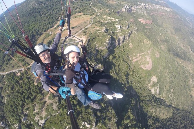 paragliding at the mountains with hotel pickup - Key points to know before you book