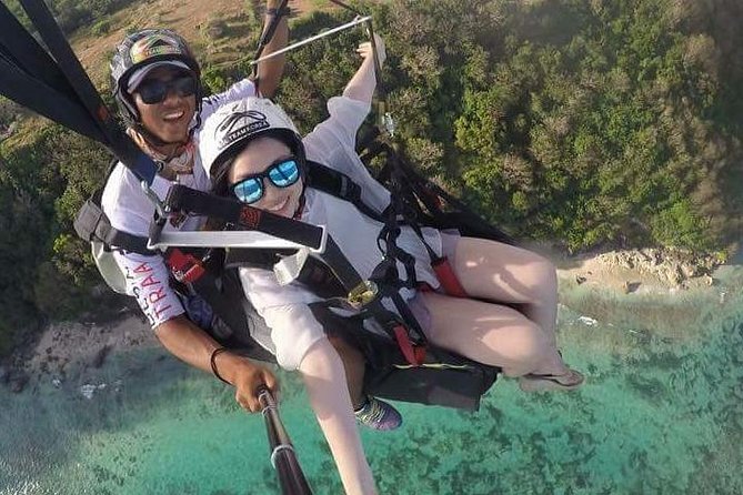 Paragliding Bali at Uluwatu Cliff with Photos/Videos - Should you book the Uluwatu paragliding flight?
