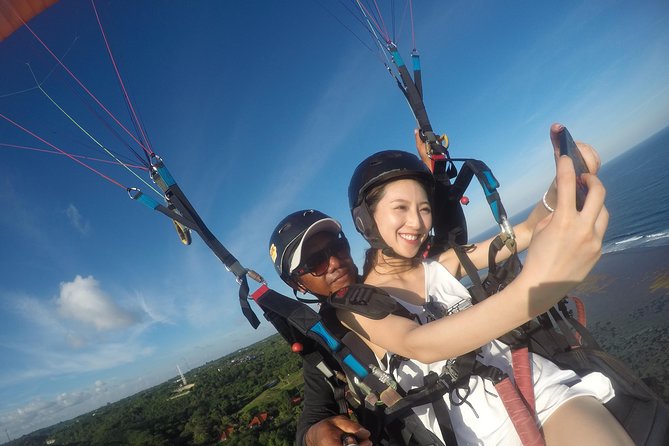Paragliding Bali Nusa Dua cliff with Free Photo/Videos - Key points to know before booking