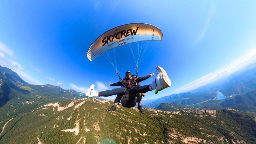 Paragliding: Experience the magic of flying near Barcelona. Report included - The Safety Briefing and Equipment