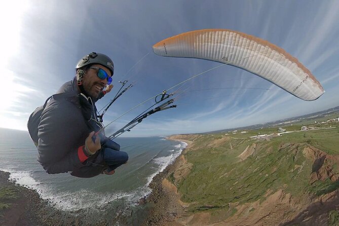 Paragliding Flight in Nazaré - Gentle gliding or optional acrobatics