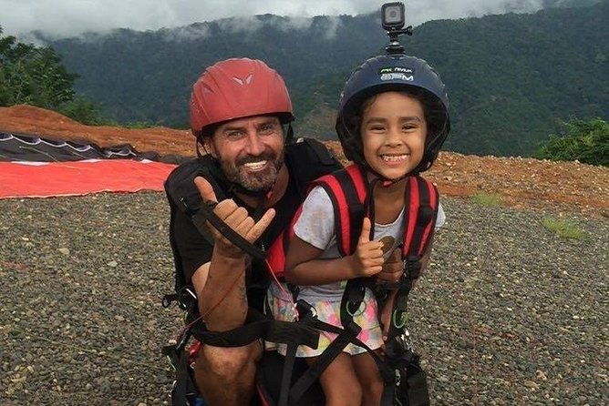 Paragliding Flight Las Terrazas 900 ft minimum guaranteed. - From Jacó pickup to the launch site