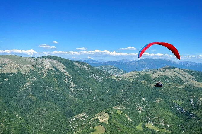 Paragliding flight over the Gardens of Ninfa - Is $156.53 a fair price?