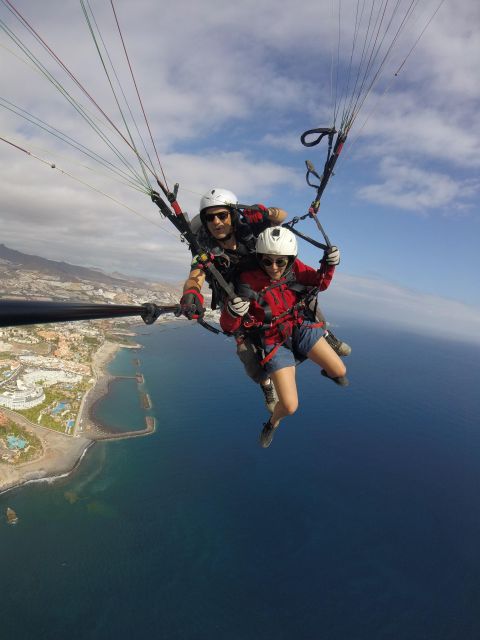 Paragliding flight with a Spanish Champion 2021/2022. - The safety briefing and getting ready