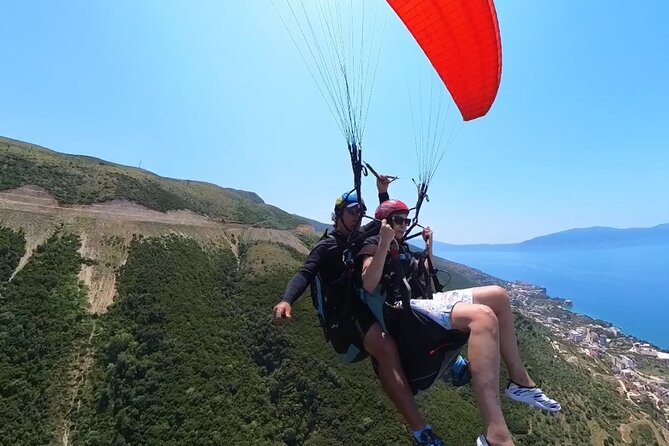 Paragliding Fly Tandem Vlora - Optional aerobatics for a stronger thrill
