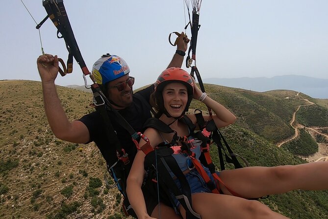 Paragliding Fly Tandem Vlora - What happens at the 10:00 am meeting