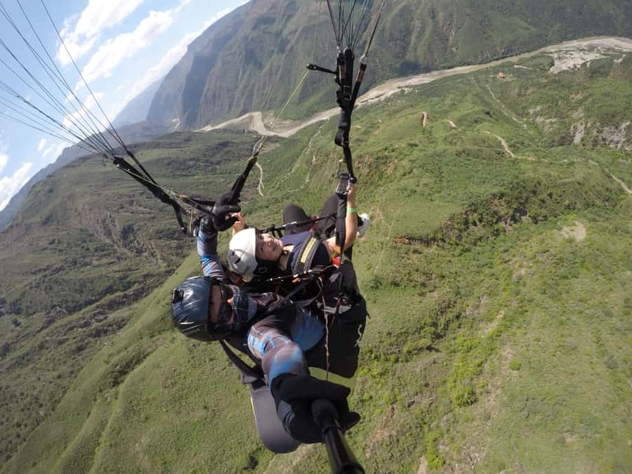 Paragliding in Cañon del Chicamocha - Reaching Chicamocha Canyon from Barichara