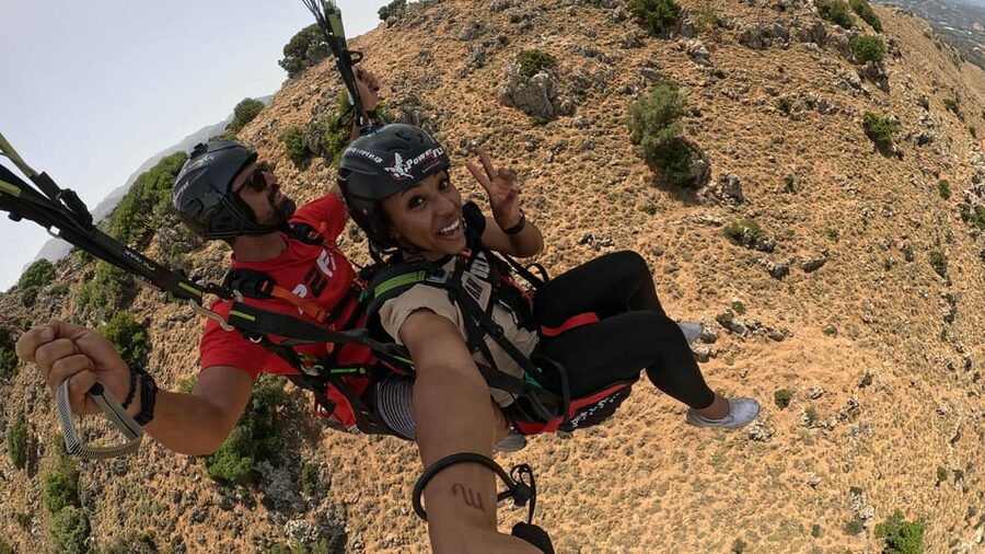 Paragliding in Chania - Who will enjoy this flight most?