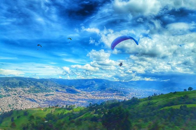 Paragliding in Medellin Includes GoPro and Pick up & Drop off - From Medellín’s Towers to San Félix’s Farm Roads