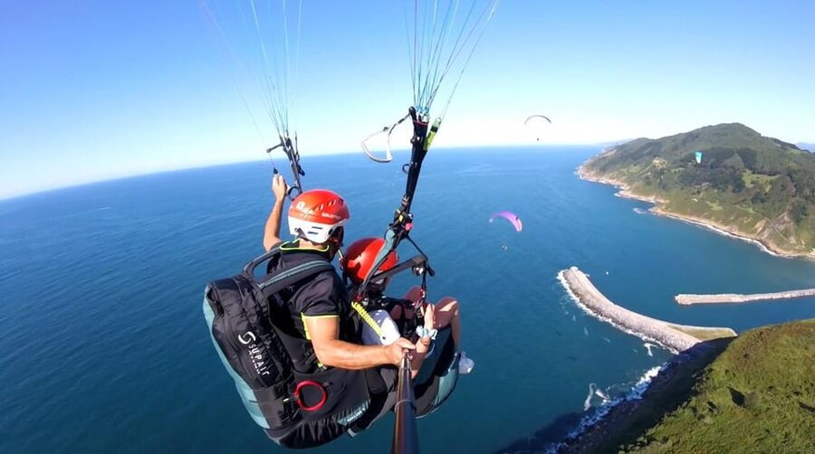Paragliding in San Sebastian - From Orio to Mount Kukuarri