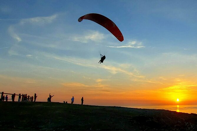 Paragliding Once in a Life Time - Who will enjoy this most?