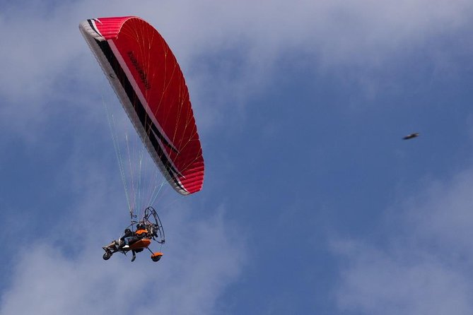 Paragliding Pokhara Nepal - Landing back in Lakeside