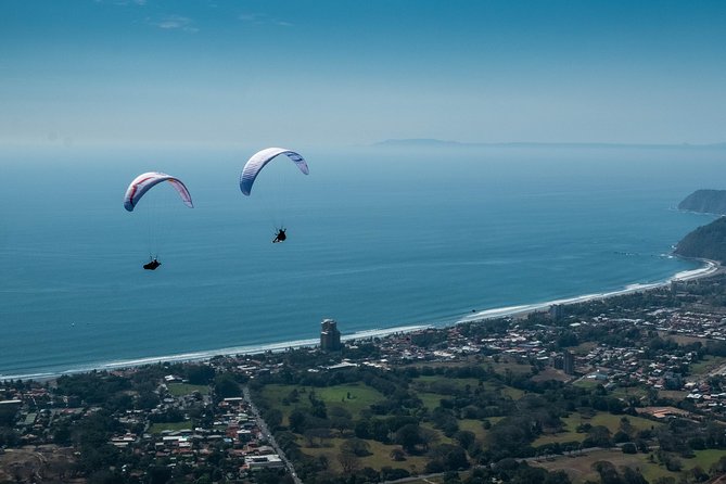 Paragliding tandem flight 1.500 ft & up - The short itinerary keeps the day flexible