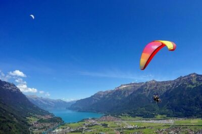 Tandem Paragliding Experience with Transport from Interlaken