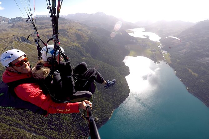 Paragliding Tandem Flights in Engadin - Who Will Enjoy This Most