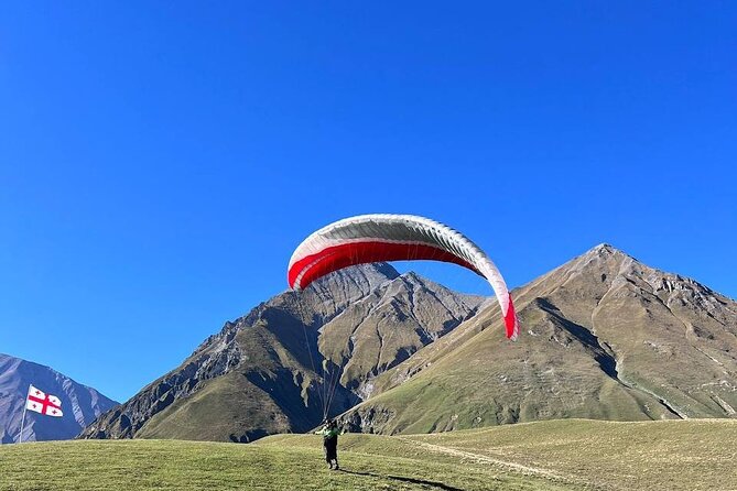 Paragliding Tandem Flights in Gudauri - What happens from the 10 a.m. meeting point
