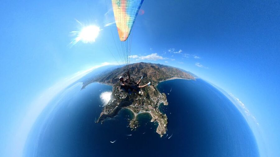 Paragliding Tandem Taormina + Video/Foto e GoPro + Acrobazia - The flight above Taormina and Letojanni