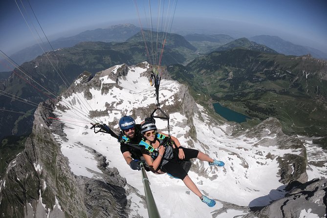 Paragliding Tandemflight Lucerne - Engelberg - Pilatus and Mount Rigi in the wider panorama