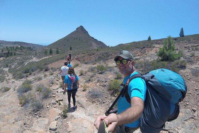Premium Paragliding in Tenerife : Photos, videos and pickup included - Floating above Tenerife instead of simply looking at it