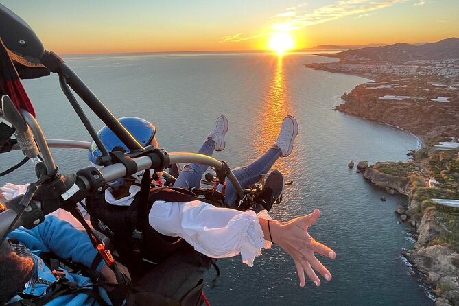 Private Paragliding Flight Costa del Sol 30 min - In the air with David