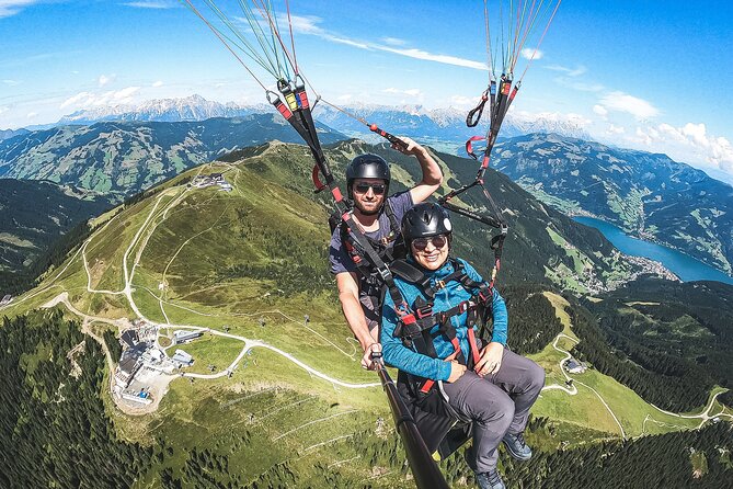 Private tandem flight Classic from the Schmittenhöhe in Zell am See - Meeting at Schmittenstraße 119
