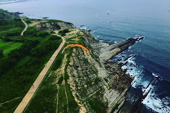 Private Tandem Paragliding Flight in Bizkaia - Weather is part of the deal