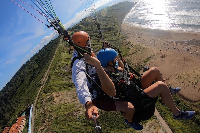 Private Tandem Paragliding Flight in Bizkaia - Who should book this flight?