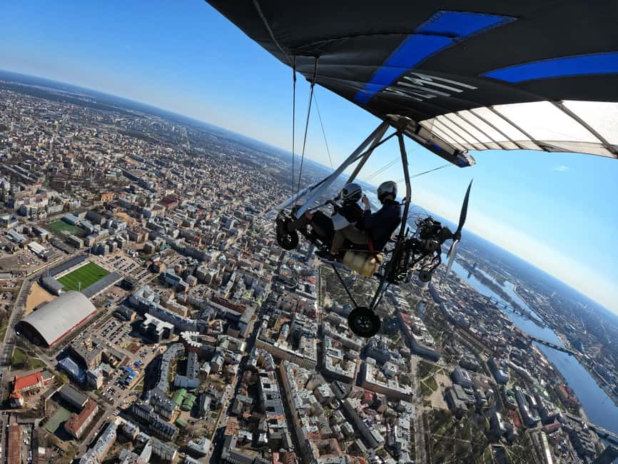 Riga: Hang-Glider 10-Minute Flight Over the City - Cold-weather flying in Latvia