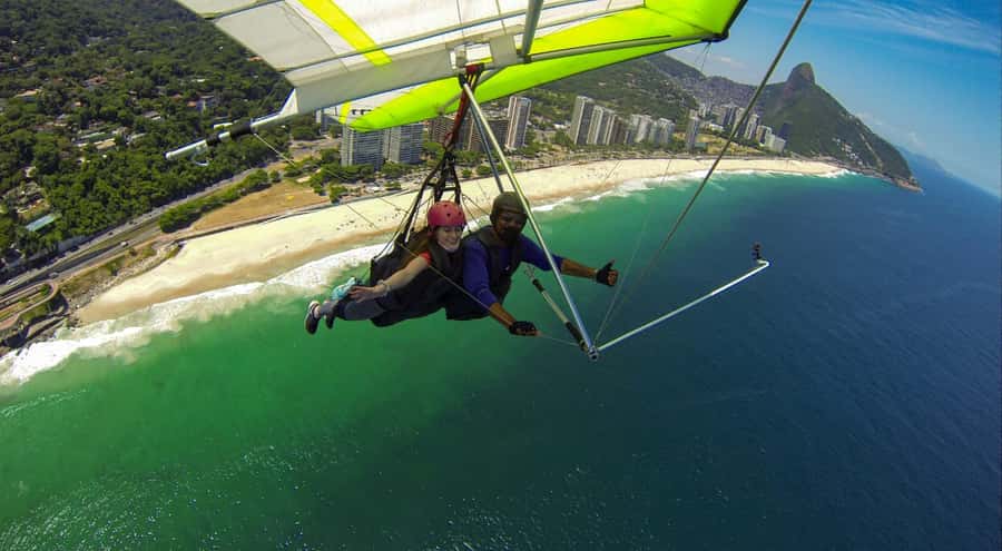 Rio de Janeiro: Hang Gliding or Paragliding Flight - Who should book this flight